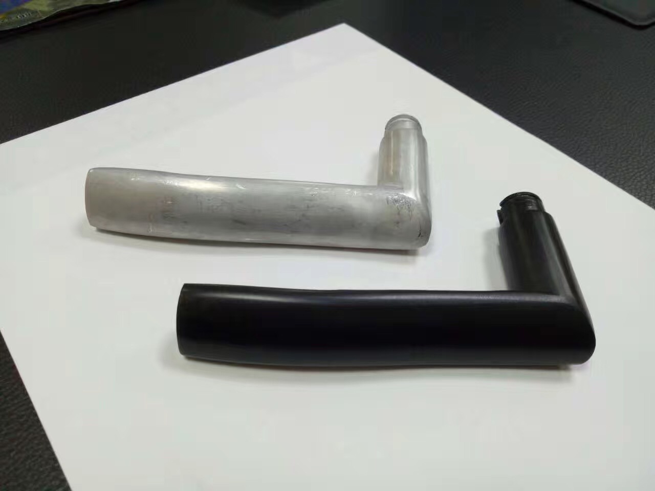 常温铝材发黑剂OY-125A ，能够获得均匀且良好的黑亮型化学氧化膜，是理想的装饰性膜层