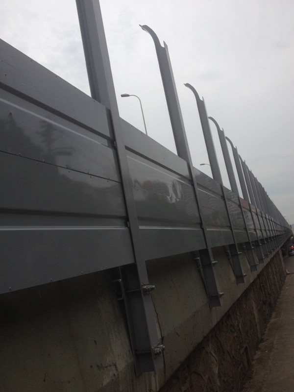 湖南长沙桥梁声屏障 隔音墙隔音板丝网厂家直销 批发订做