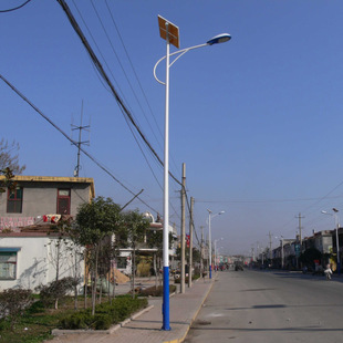 龙州5米新农村太阳能路灯生产厂家直销led路灯