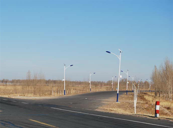 鞍山太阳能路灯厂家参数/海城市6米太阳能路灯安装示意图