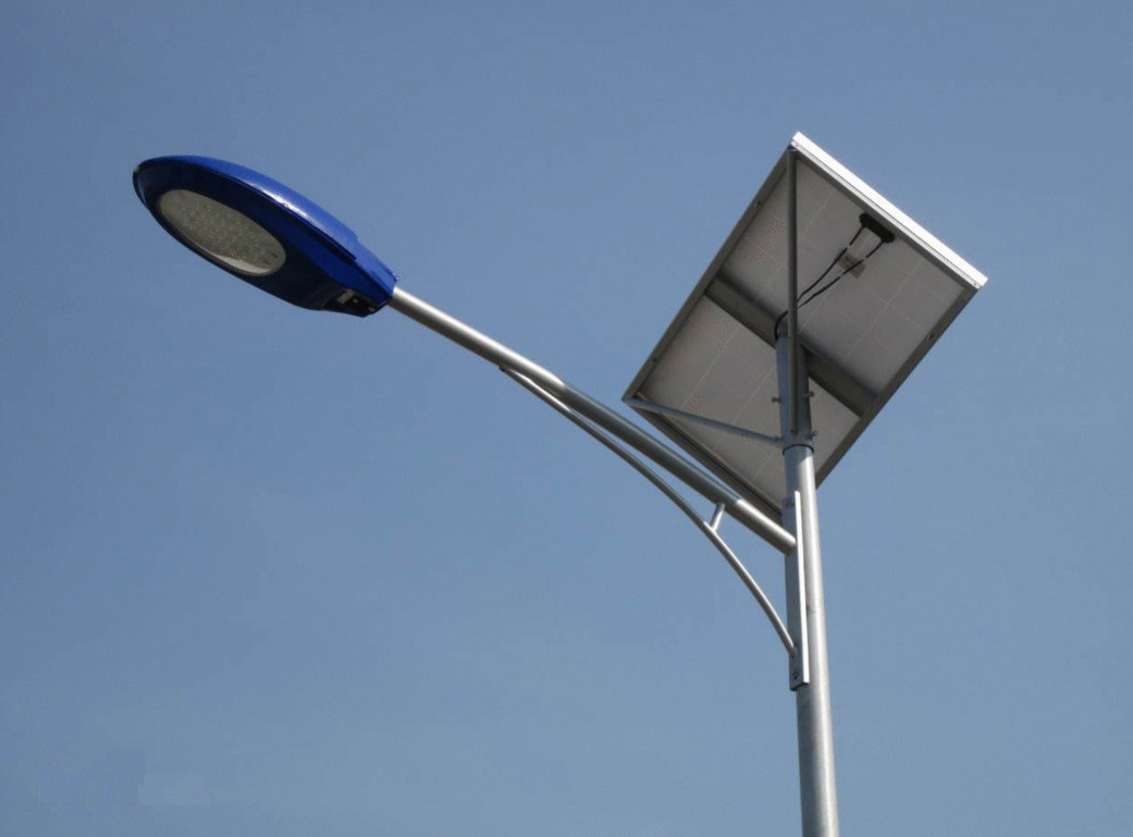 生产8米50W新农村太阳能路灯防水路灯