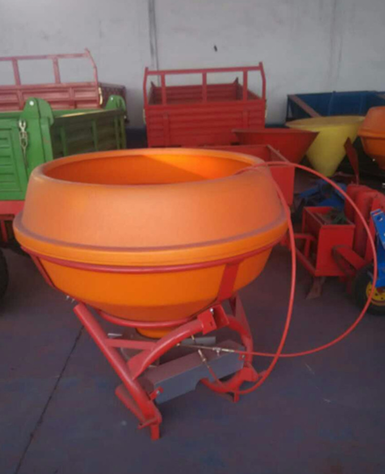 撒播幅度大的抛撒机 塑料桶不撒肥机 拖拉机带悬挂式后置施肥机