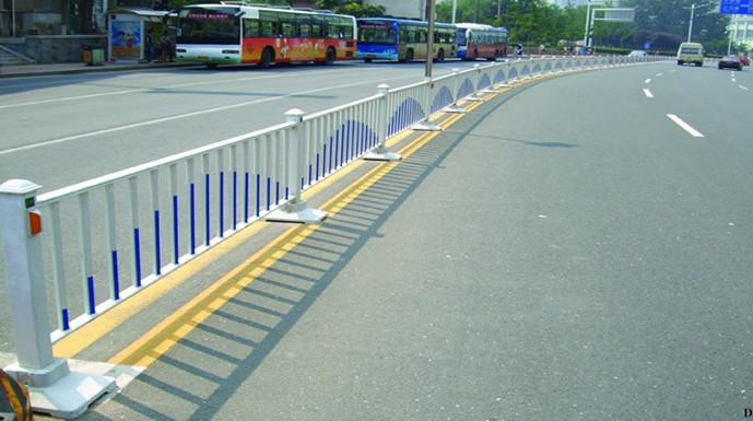 南宁道路护栏规格尺寸公路护栏出厂价