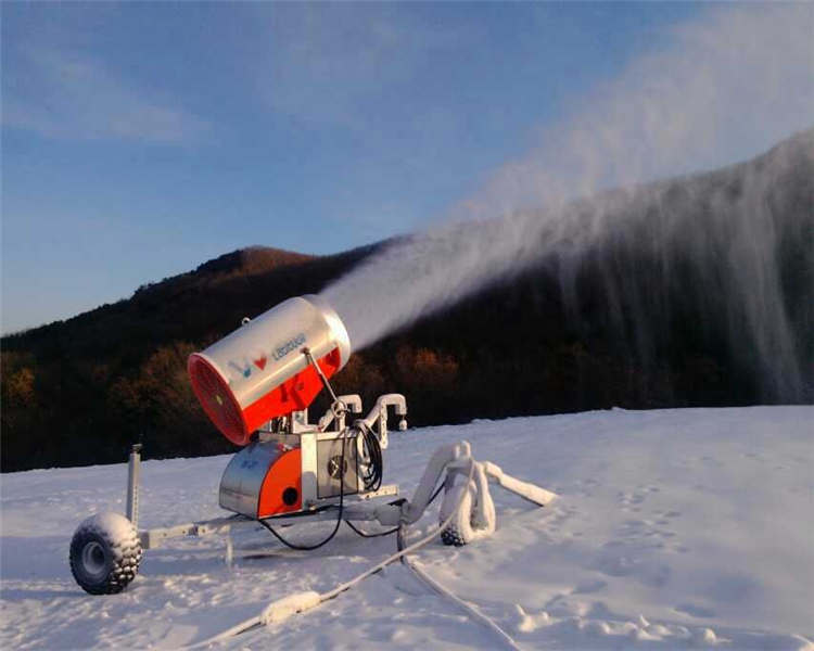 国产造雪机种类及特点 双系统远程控制造雪机