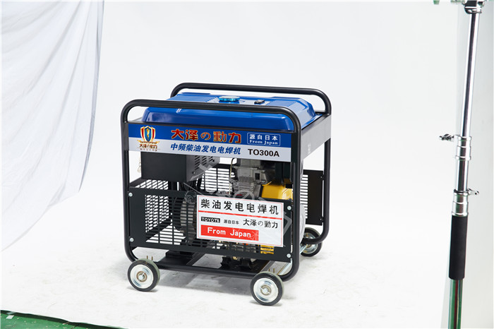 低氢焊小型柴油发电焊机300A特点