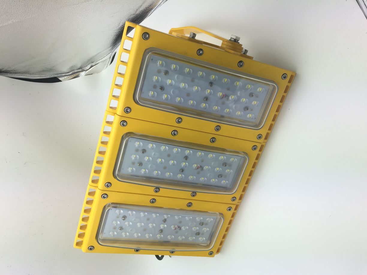 100W三模组LED防爆道路灯 厂家直销
