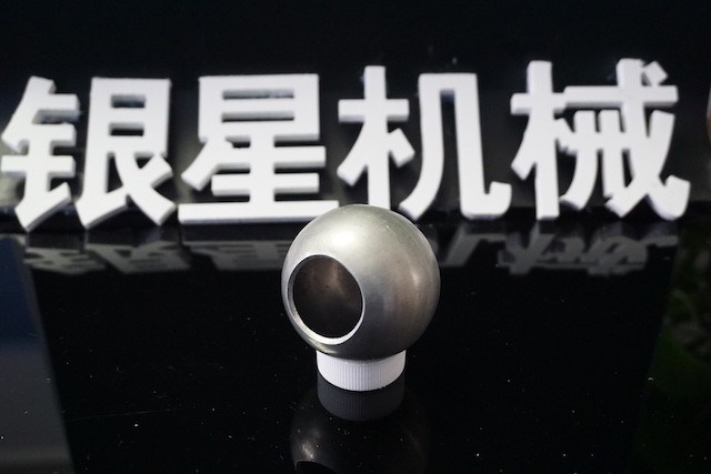 自产自销碳钢SPCC钢球55mm-210mm打孔球和空心球
