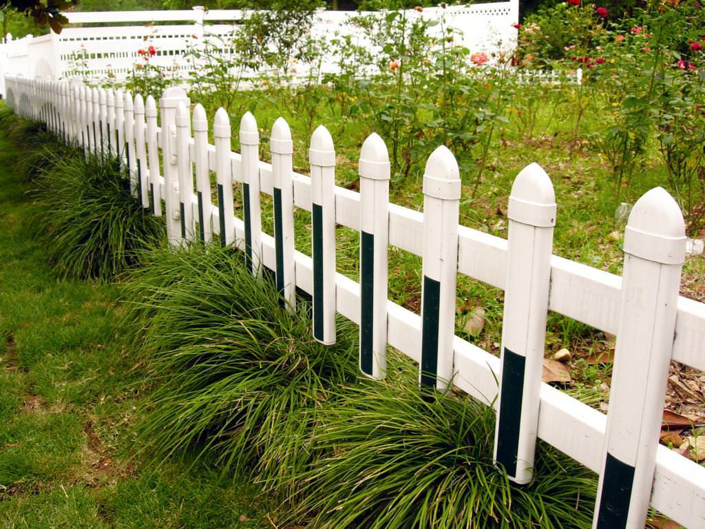 塑钢护栏 绿湖带护栏 草坪护栏