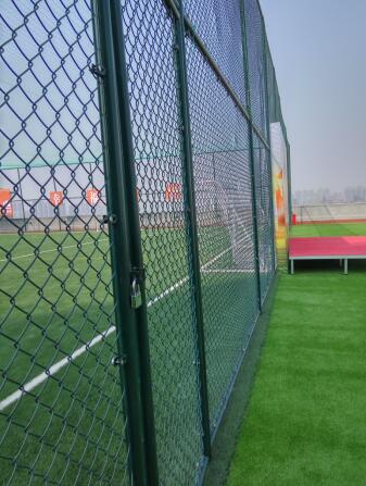济南足球场围网施工 足球场围网尺寸定做 足球