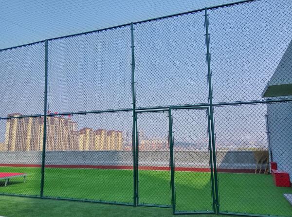 济南篮球场围网施工 篮球场围网固定选择
