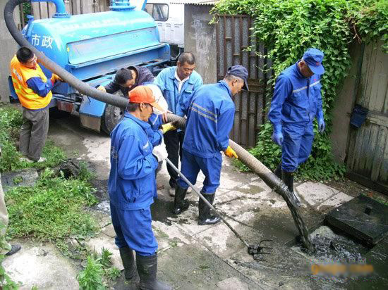 武汉沌口开发区工业污水调节池清淤电话清掏化粪池，管道疏通