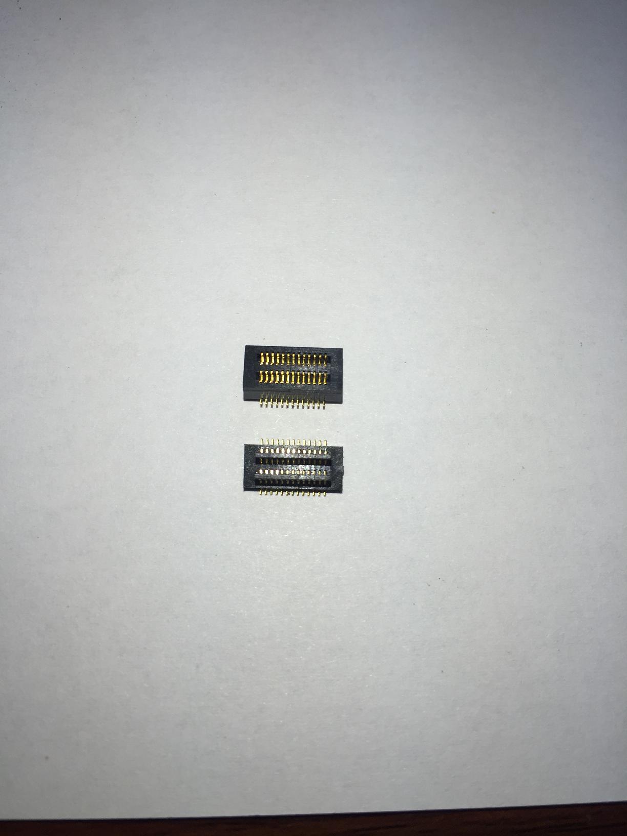供应0.5mm 26p双槽板对板连接器