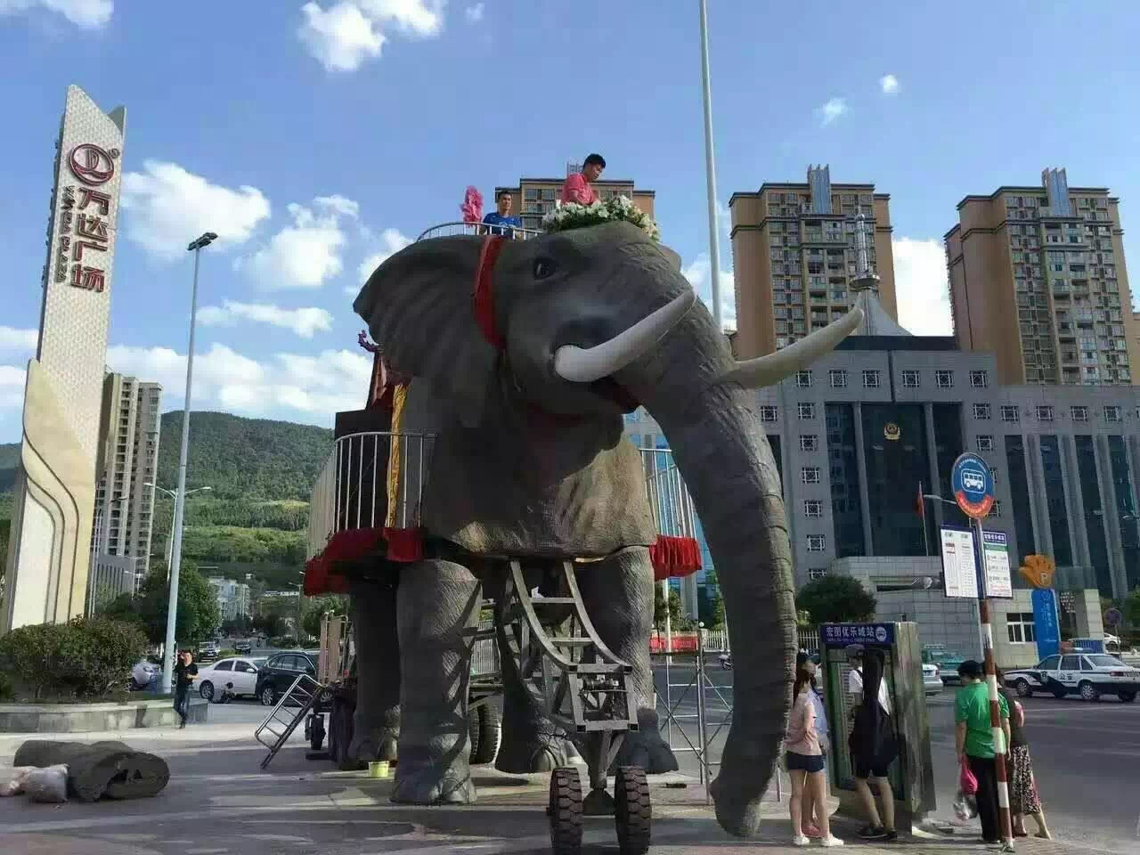 巡游机械大象出租 能发出大象叫声 厂家现货低价租赁