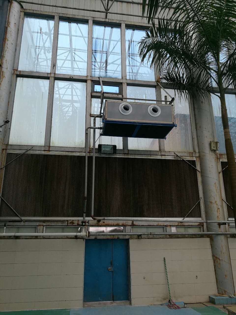 吊顶式空调器