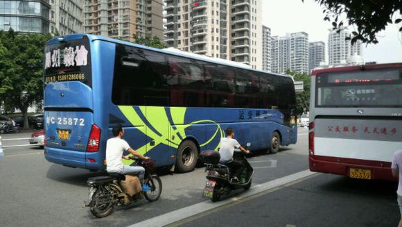合肥到深圳的汽车电话豪华卧铺大巴车每天三班