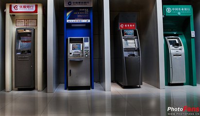 ATM取款机 18/20寸立式液晶广告机 厂家直销