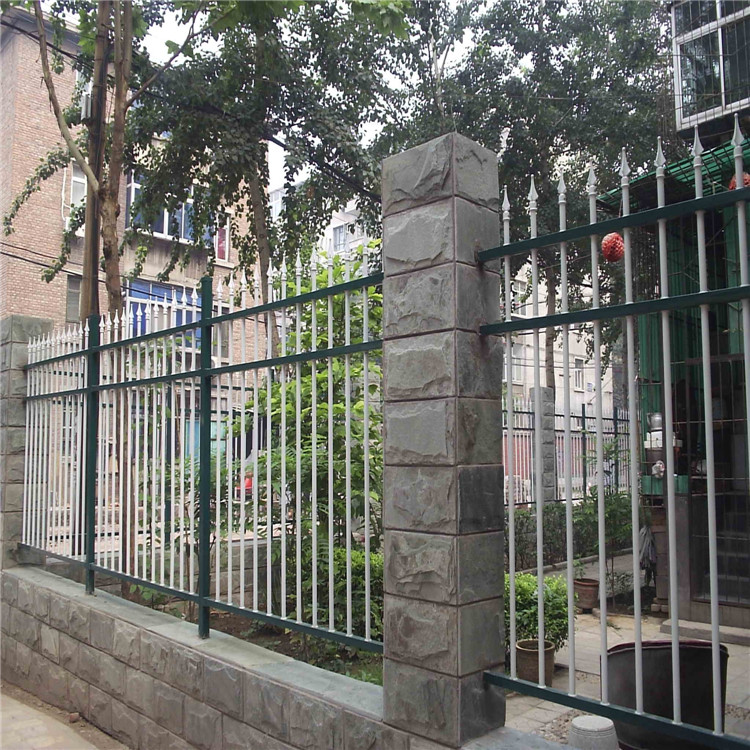供应丹东锌钢围墙护栏—丹东铁艺护栏
