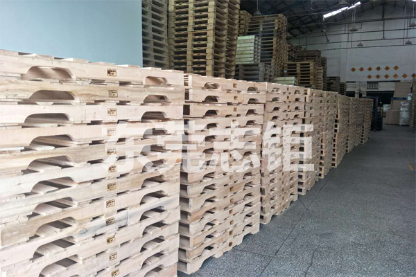 东莞高埗欧标卡板厂家可大批量出售松木卡板 志钜包装