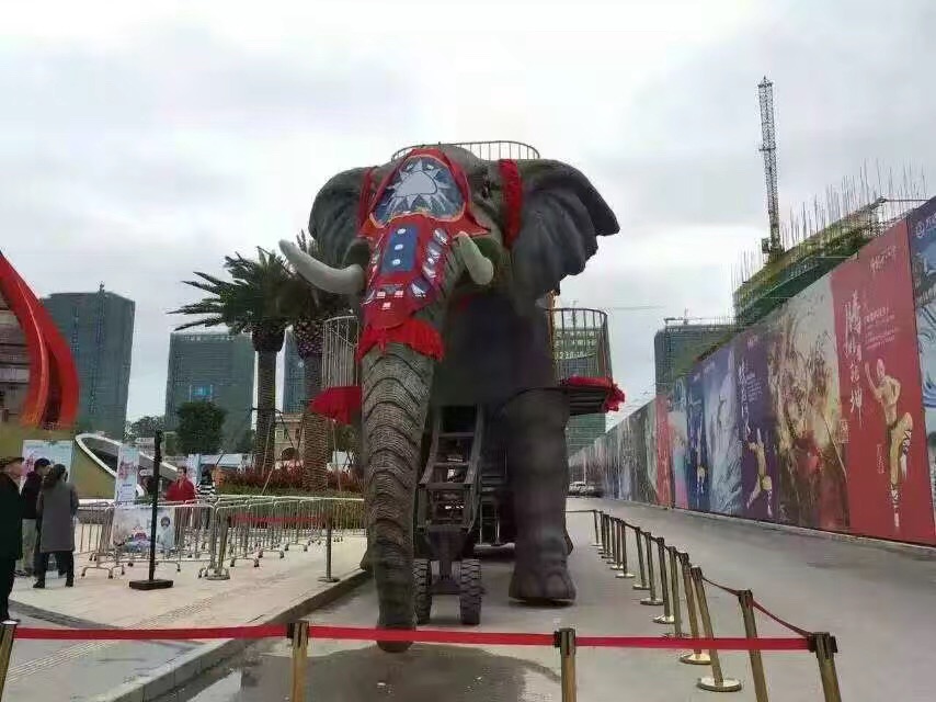 巨大憨厚机械大象首秀来袭壮大威武机械大象租赁