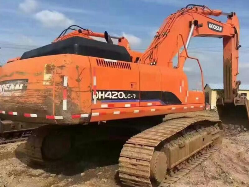 新疆二手斗山DH420-7型挖机转让出售
