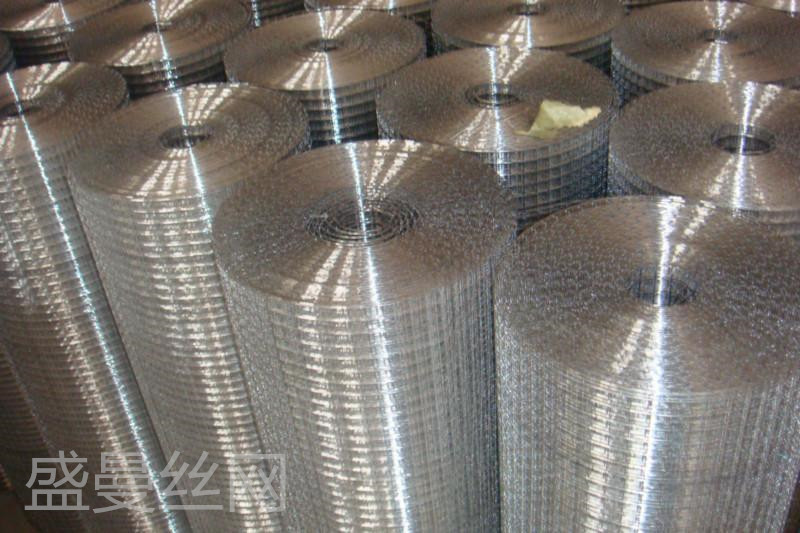 安平盛曼公司销售生产规格电焊网 供应于云南