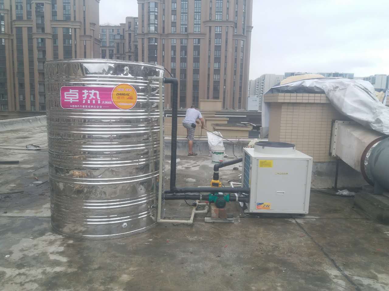 四川成都空气源热泵西藏甘孜阿坝 **低温空气能热水器 低温机热泵