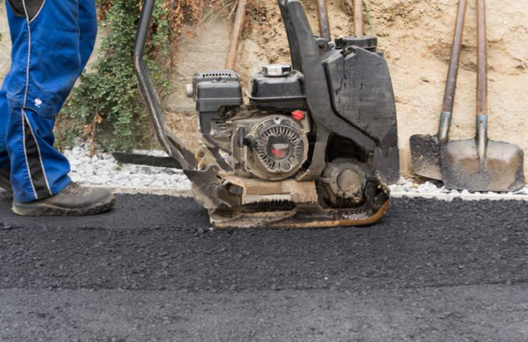 安阳混凝土路面裂缝修补材料—路面灌缝胶