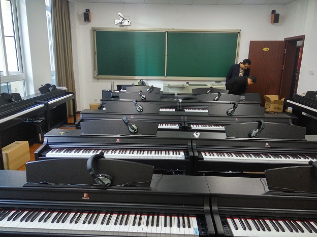 重庆批发电子键盘乐器教学系统 电钢琴实训室教学系统