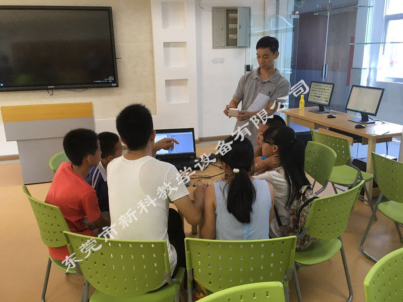 广东新科教学设备校园创客空间创造区创客空间校园创客空间