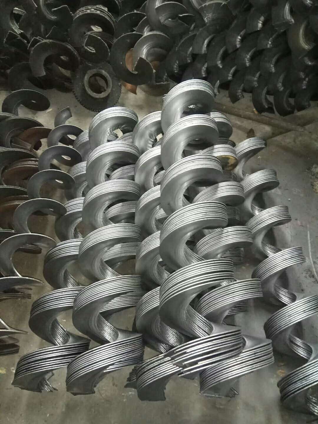 贵州省专业生产加厚优质碳钢**螺旋绞龙叶片提升机绞龙输送机螺旋叶片