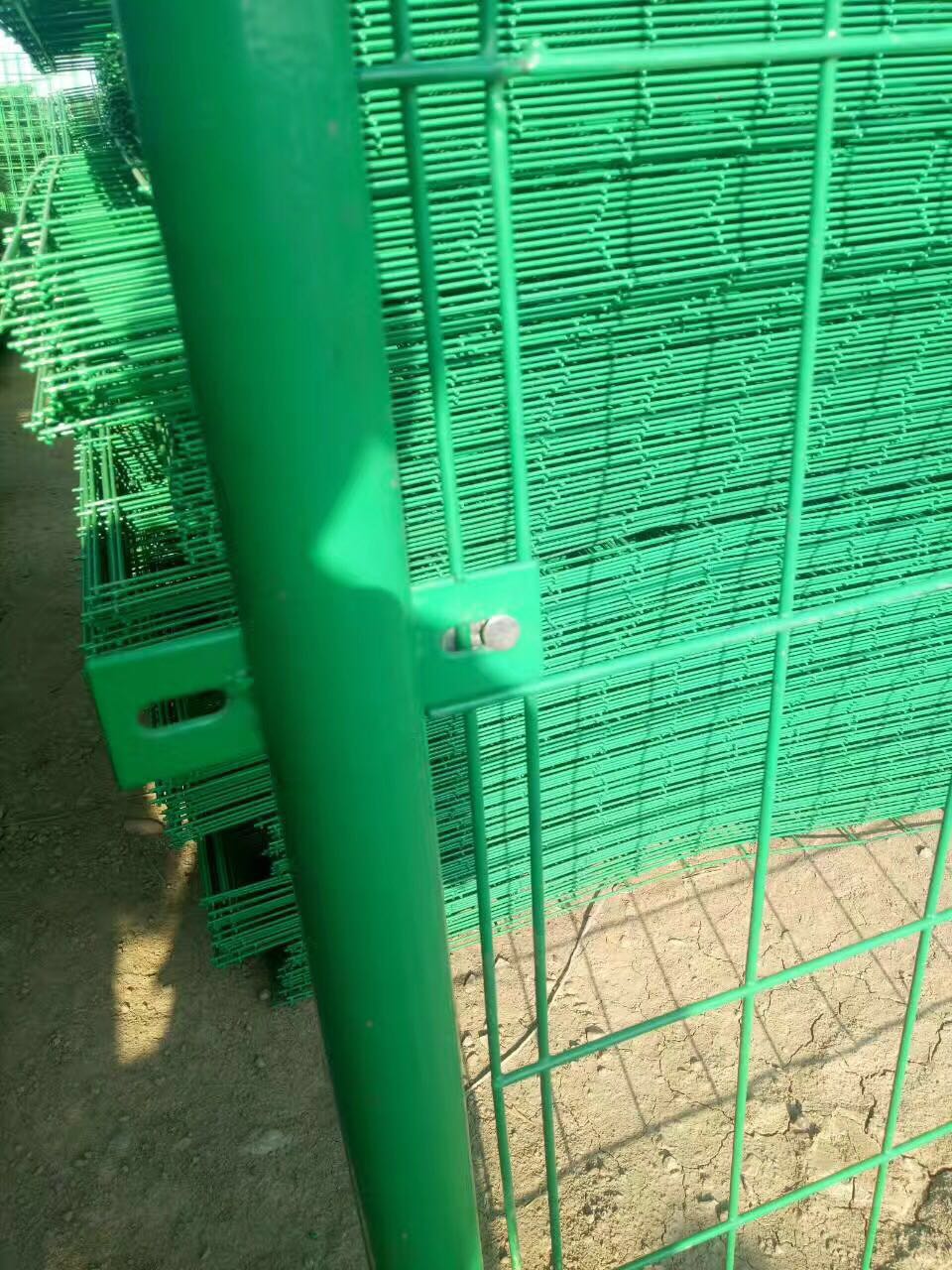 兆晟双边丝护栏网 小区护栏网 绿色铁丝网 防护网 围栏网 养殖围栏网