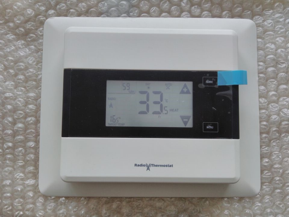 触屏智能温湿度控制器温度湿度控制仪开关自动
