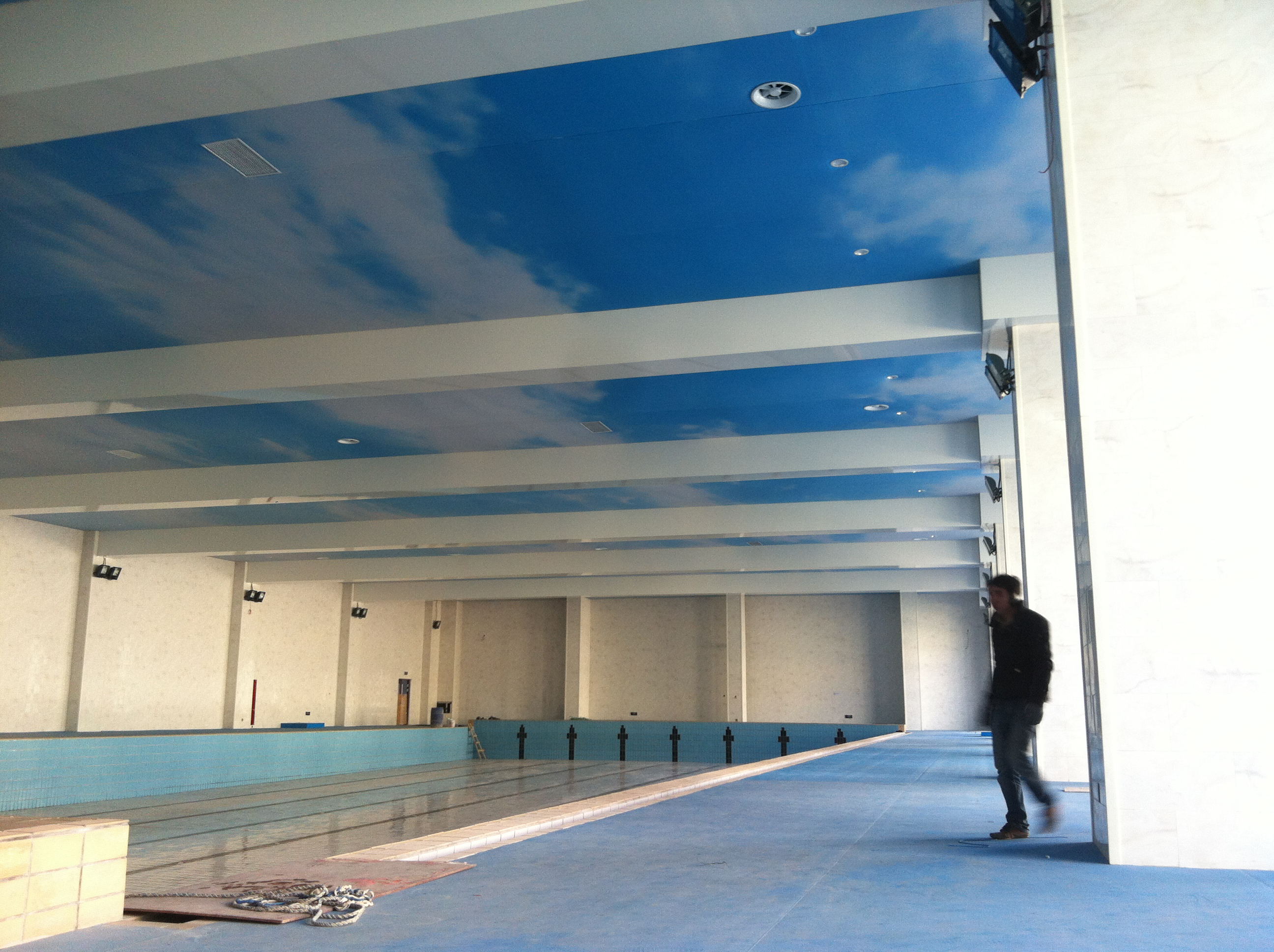 青岛游泳馆吊顶 可以选择软膜天花 防水 防火 环保