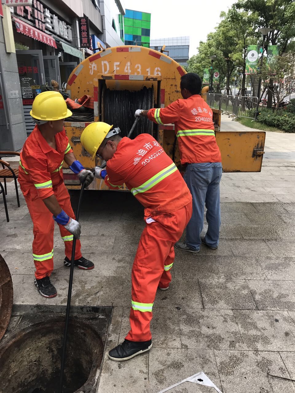 上海嘉定区个人单位工厂专业疏通马桶