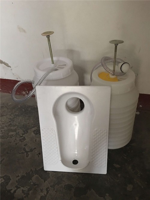 旱厕改造化粪池冲厕器冲水桶生产厂家