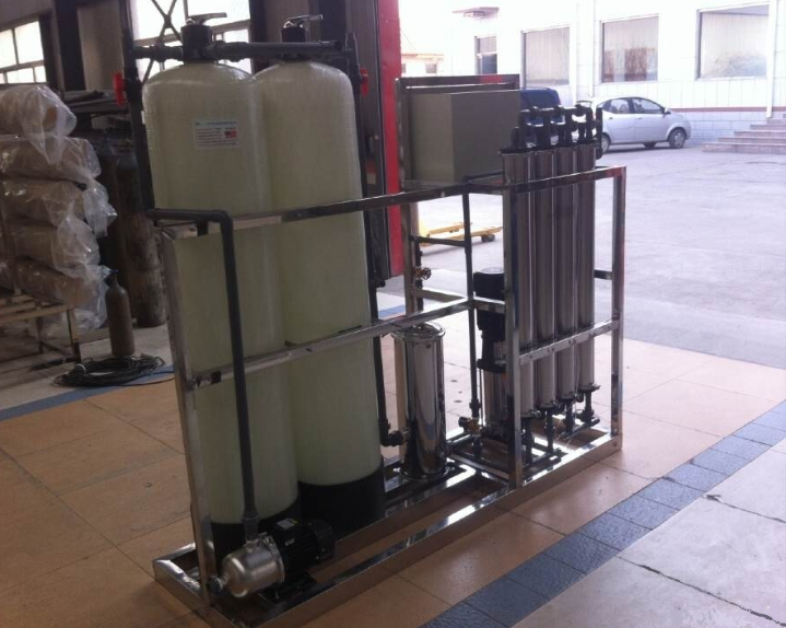 宏旺4T/H反渗透纯净水制取设备，浙江水处理设备公司