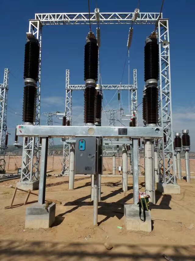 沙漠地区大型六氟化高压断路器LW36带吊架