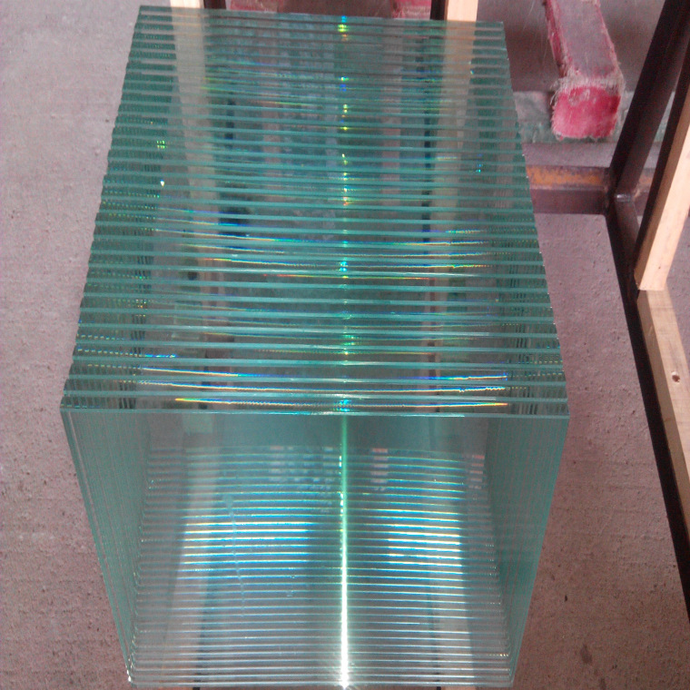 佛山厂家长期供应钢化玻璃 深加工各种规格透明**白玻钢化玻璃