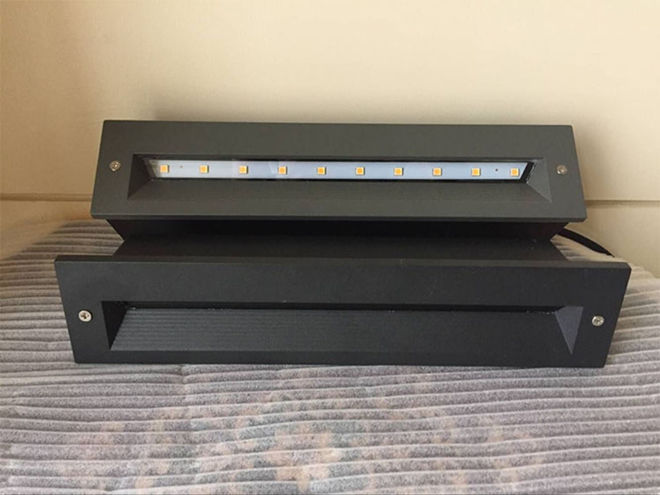 麦特8320 LED铝材灯地脚台阶墙角防水灯公园楼梯影院酒店别墅灯具厂家批发