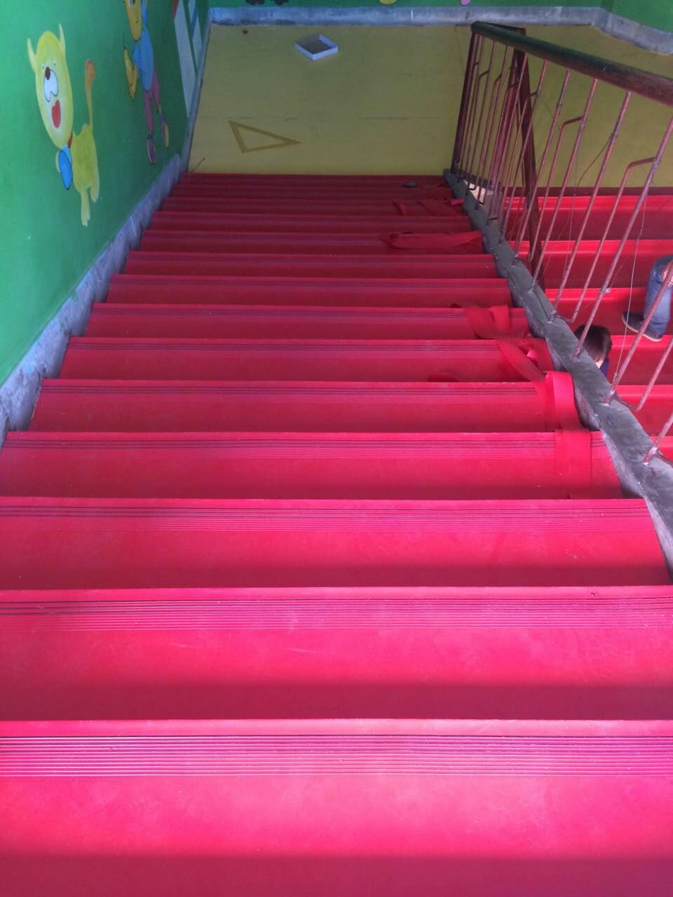 塑胶楼梯踏步板