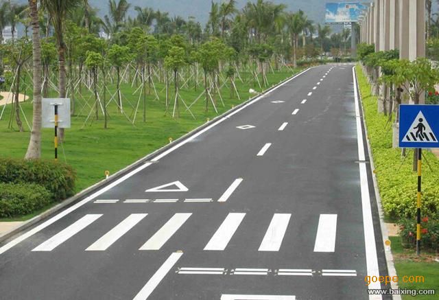 茂名高速公路标线采购，湛江划线工程队，电白道路划斑马线，水东路口防护柱安装