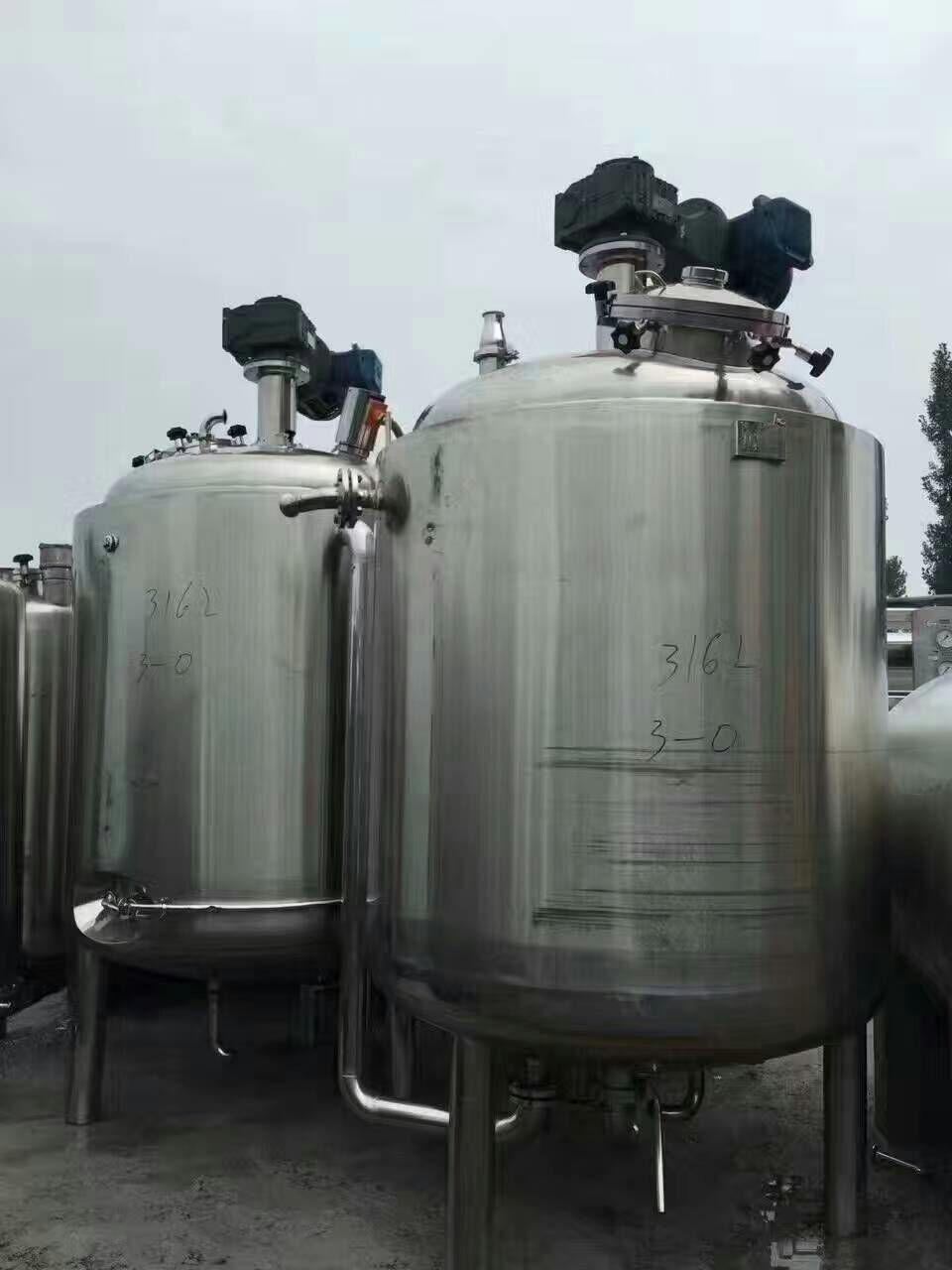 二手2000升不锈钢发酵罐 订做1吨-60吨白钢发酵罐