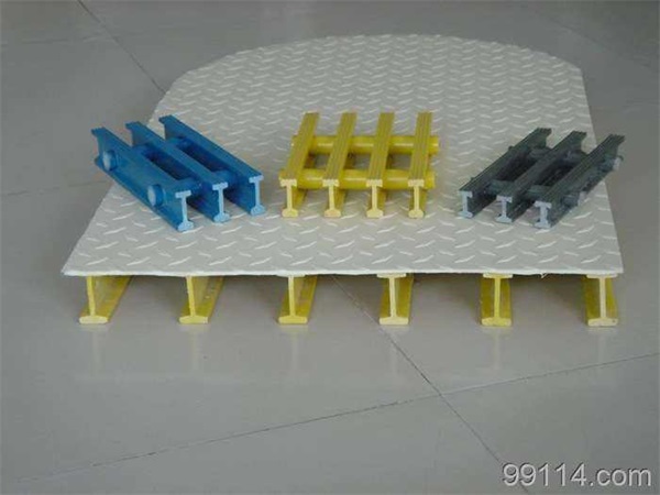 江苏南京玻璃钢螺钉电缆支架托臂生产厂家