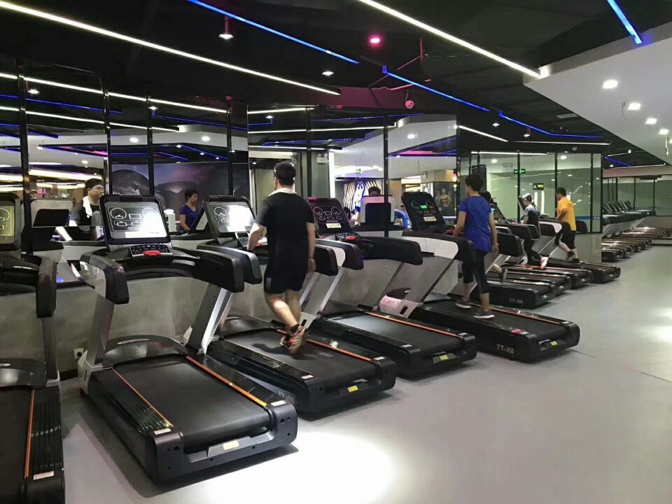 健身房运动器械商用触摸屏变频电动跑步机厂家报价