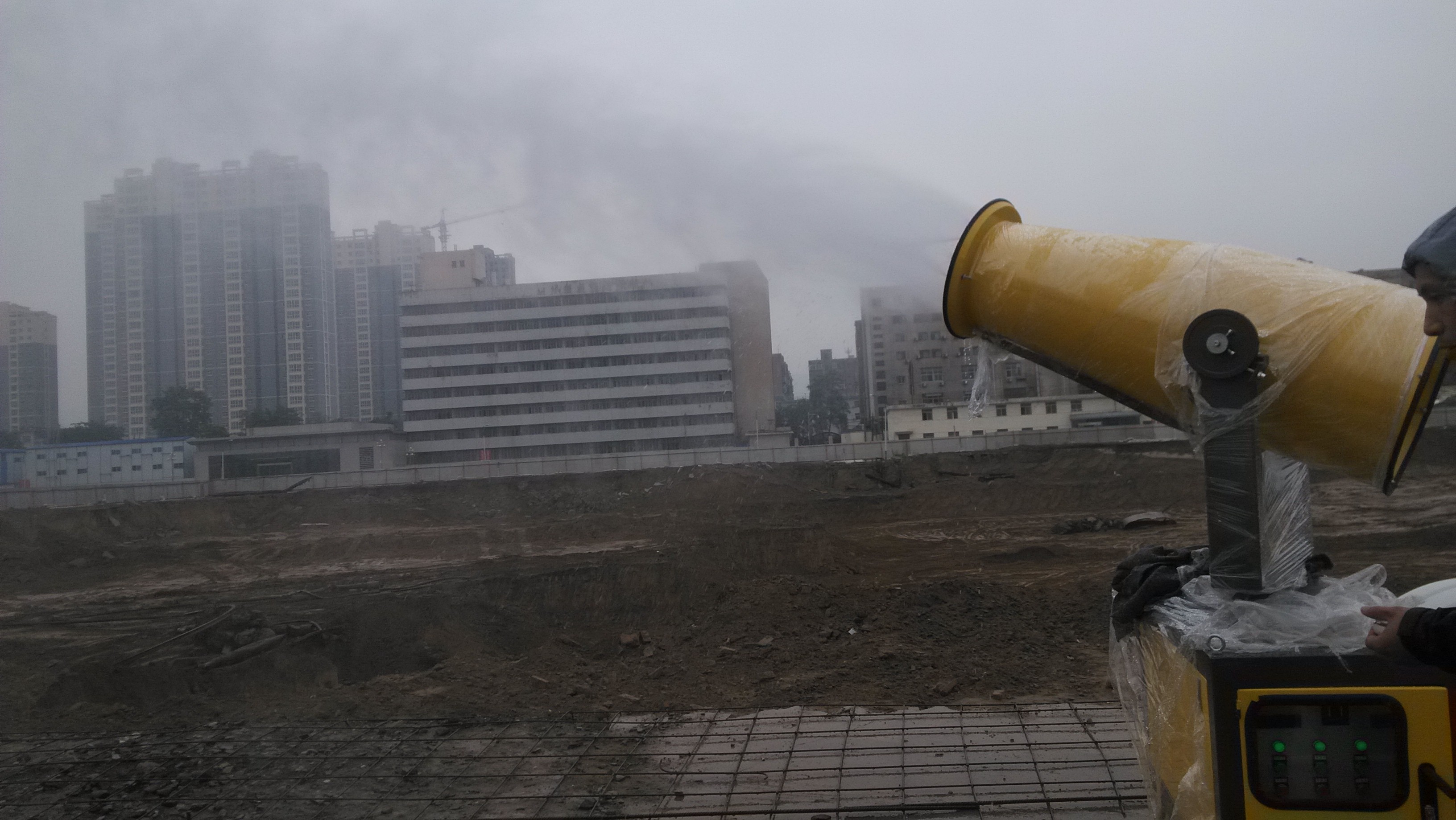 甘肃大型煤场用射程远50米自动喷雾机 降尘设备*