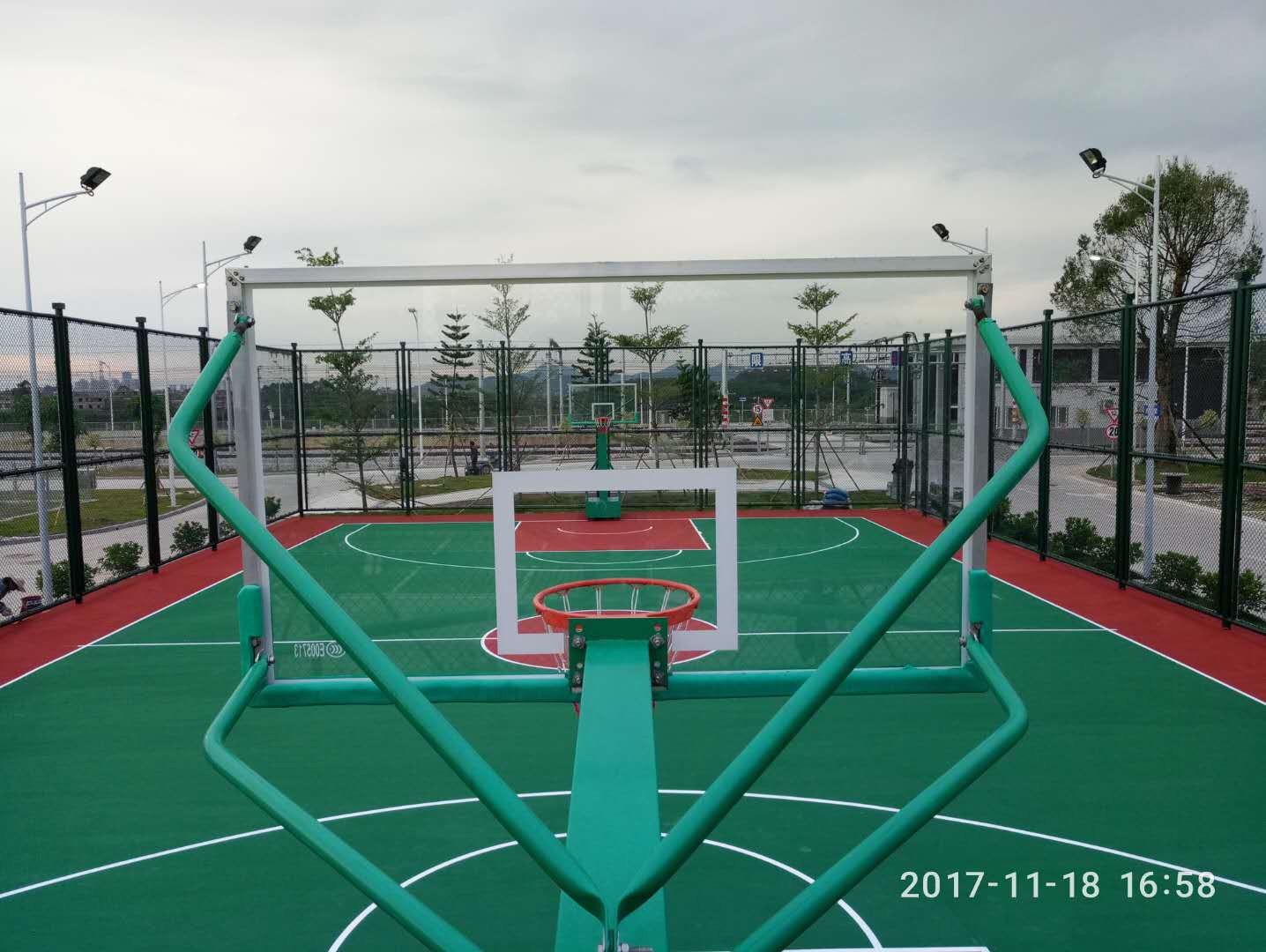 福顺体育专业生产施工硅pu运动球场地坪高弹性耐磨耐老化防滑