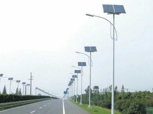 太阳能路灯杆批发供应
