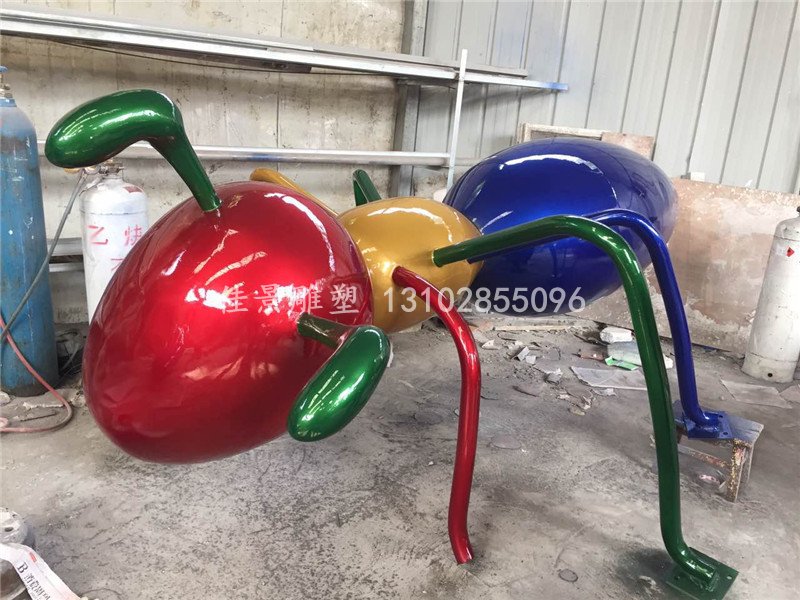 不锈钢镂空球雕塑专业生产厂家——河北不锈钢镂空球