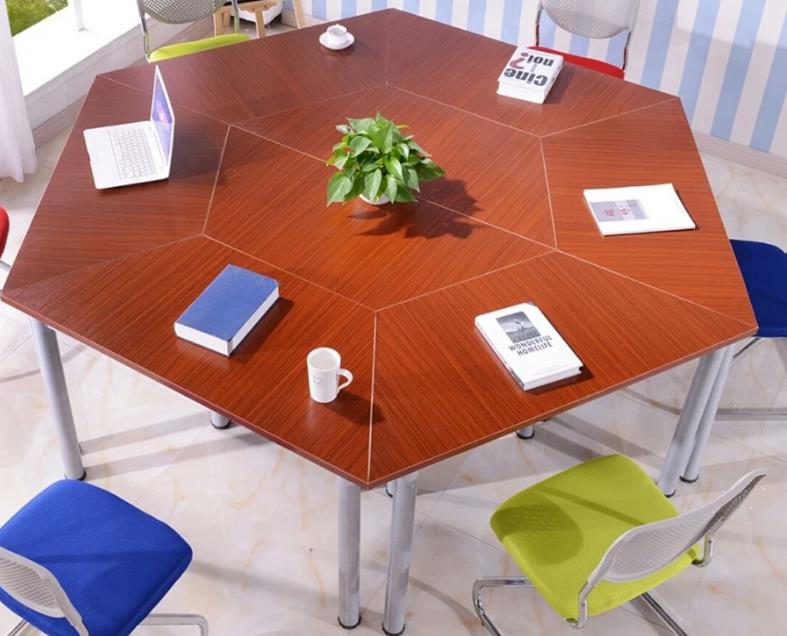 简约时尚彩色梯形培训桌 创意组合可拼接板式职员办公桌