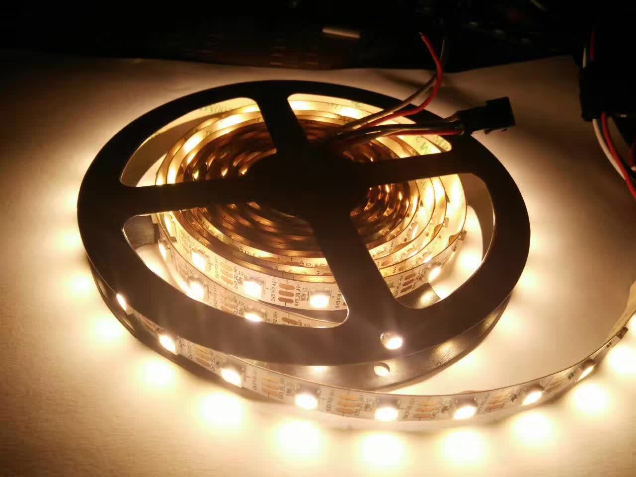 LED灯条-1米60段60灯-缓白-5V-内置IC灯带